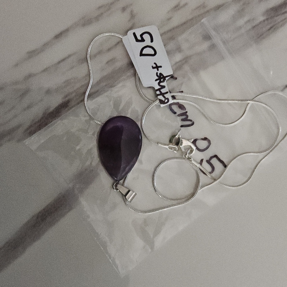 Natural Amethyst Purple Teardrop Pendant Necklace Item 05 - Picture 2 of 2